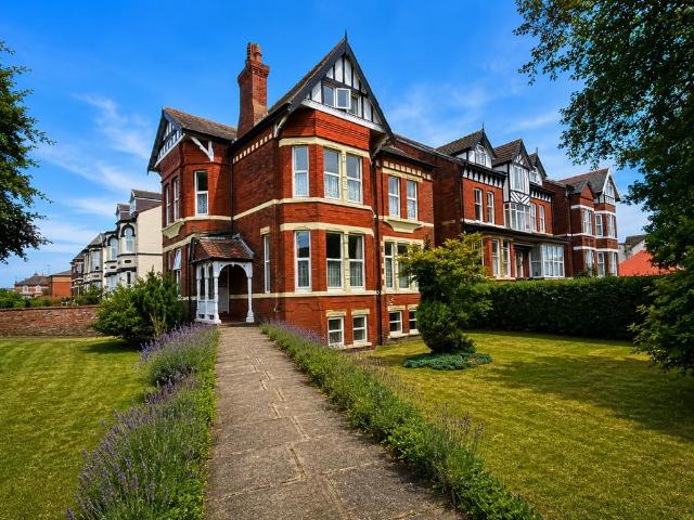 House for sale in Meols Cop, Southport