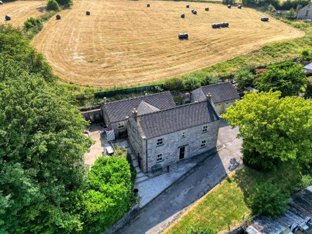 House for sale in Froggatt, East Midlands