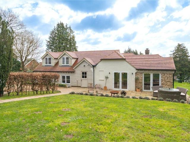 House for sale in Cross in Hand, Cross In Hand