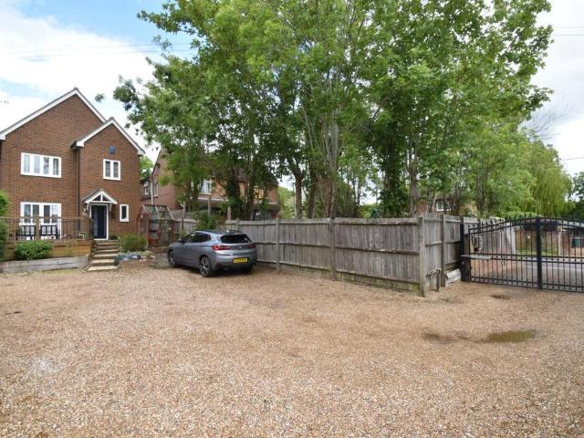 House for sale in Midway, Kent