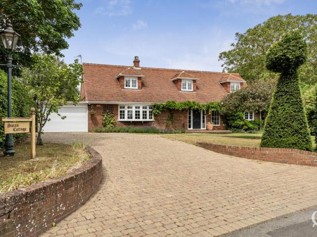 House for sale in Hartlip, Oad Street