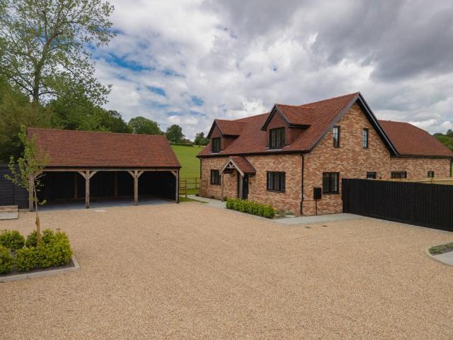 House for sale in Pachesham Park, Surrey