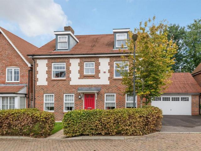 House for sale in Whitemans Green, Perryfields