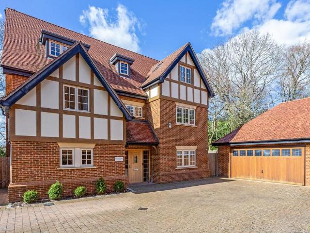 House for sale in Sunninghill and Ascot, Ascot