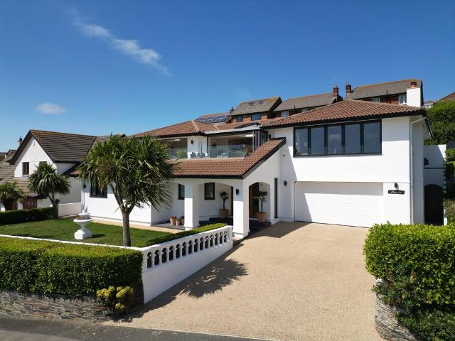 House for sale in Newquay, Cornwall
