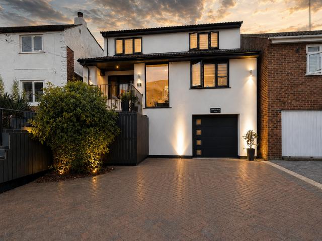 House for sale in Weedon Bec