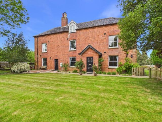 House for sale in Eastbridge, Suffolk