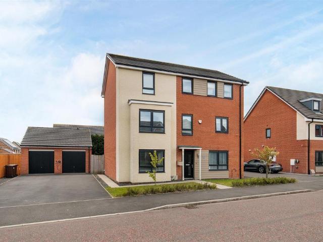 House for sale in Hazlerigg, Newcastle Upon Tyne
