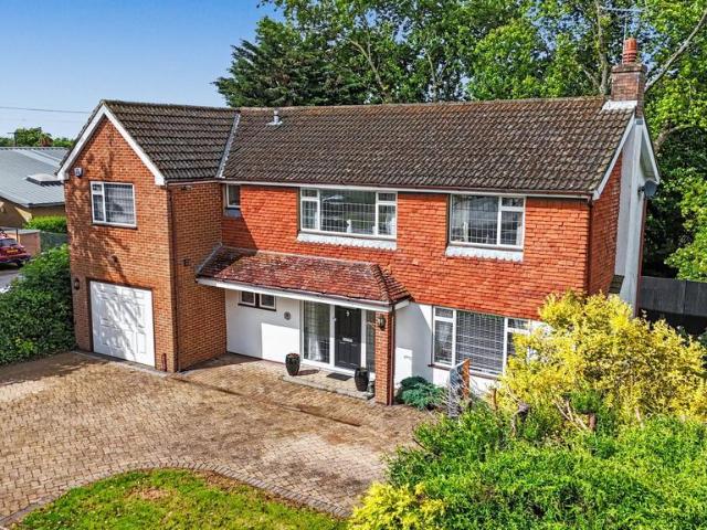 House for sale in Midway, Kent