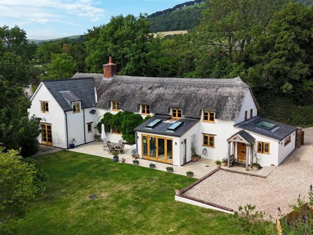 House for sale in Seven Ash, Somerset