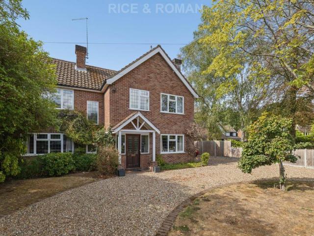 House for sale in Sunningdale, Windsor and Maidenhead
