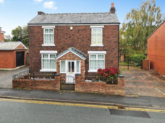 House for sale in Crooke, Wigan