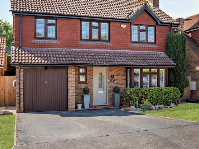 House for sale in Winkfield Row, Winkfield