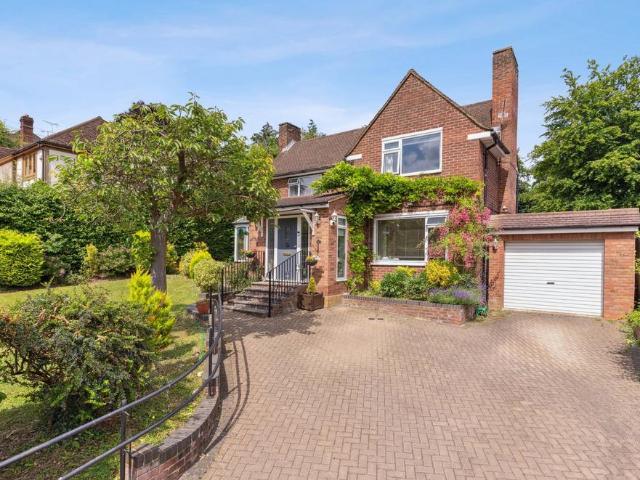 House for sale in Batchworth, Hertfordshire