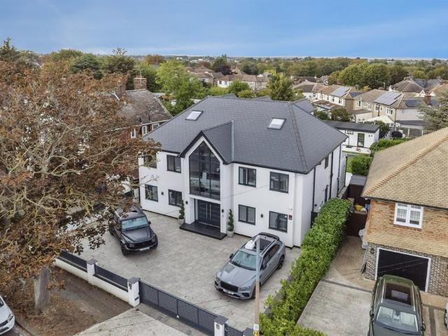 House for sale in Little Thurrock, Grays