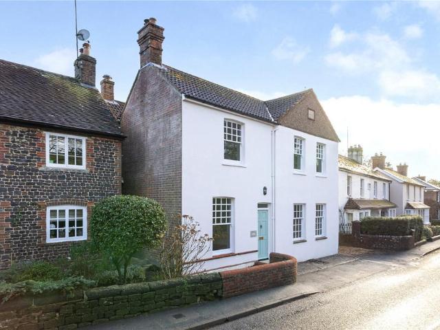 House for sale in Littlecote, West Sussex