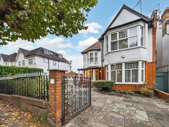 House for sale in Temple Fortune, Greater London