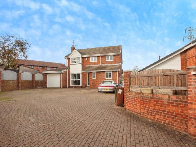 House for sale in Shafton, South Yorkshire