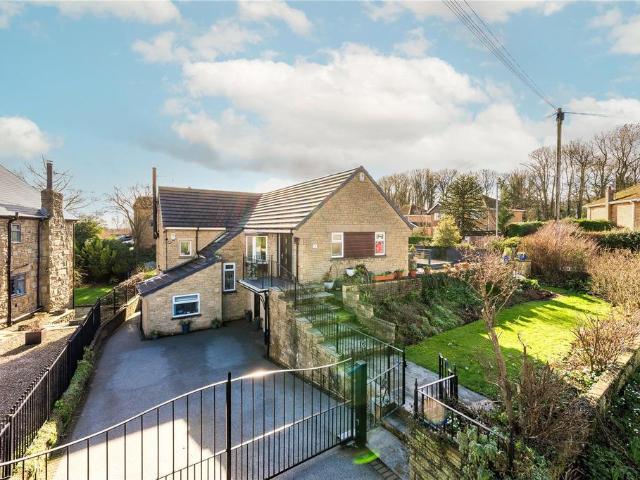 House for sale in Barwick in Elmet and Scholes, Barwick In Elmet