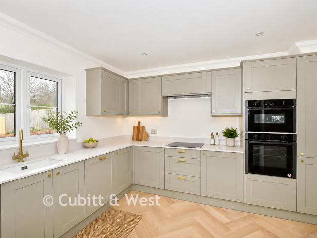 House for sale in Ridgewood, Wealden