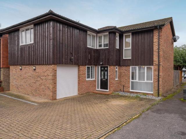 House for sale in Sunninghill and Ascot, Sunninghill