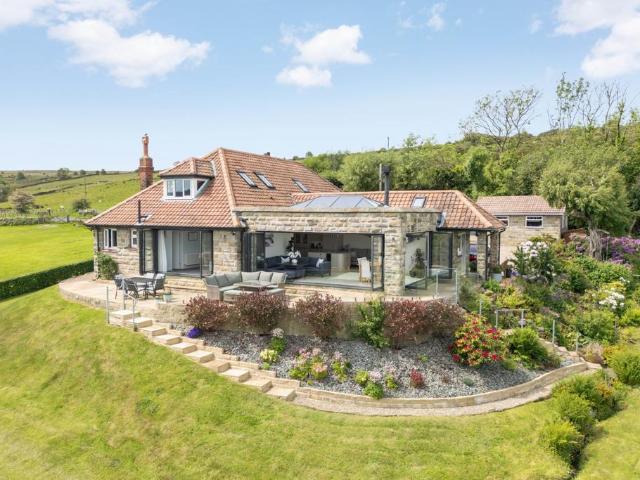 House for sale in Eskdaleside cum Ugglebarnby, North Yorkshire