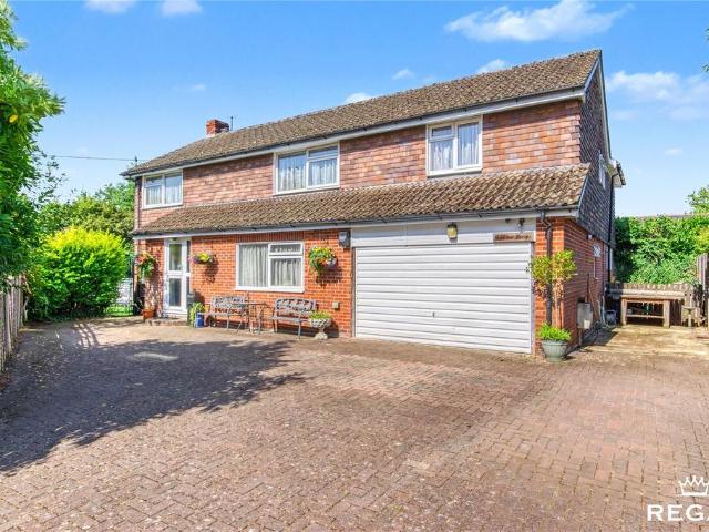 House for sale in Barton Stacey, Hampshire