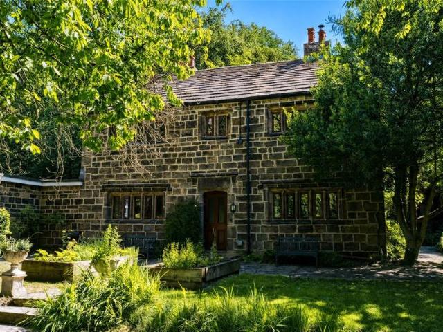 House for sale in Meanwood, West Yorkshire