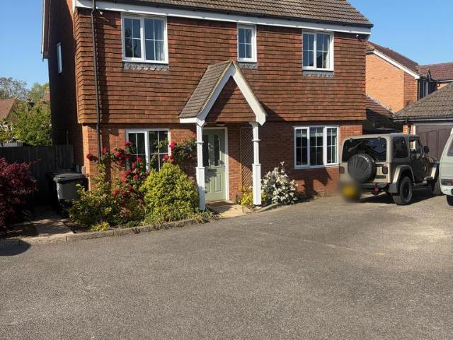 House for sale in Martyrs Field, The Bridge