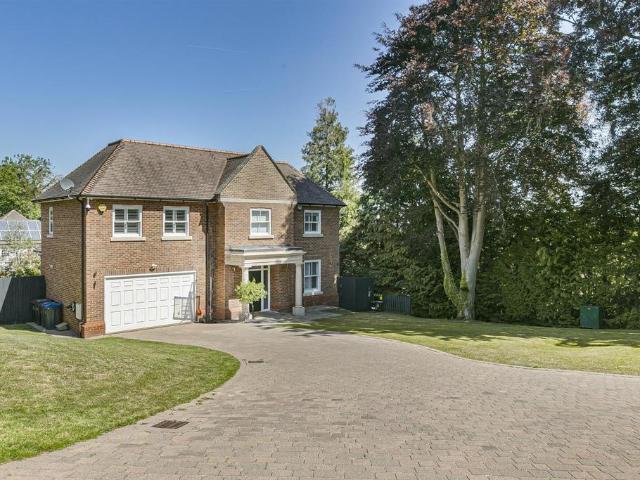 House for sale in London Borough of Croydon, Greater London