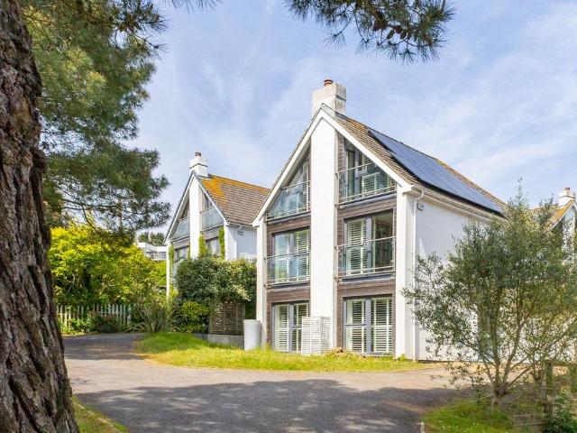 House for sale in Hythe, Folkestone