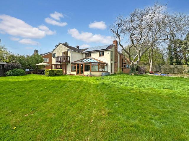House for sale in Hollowell, Northamptonshire