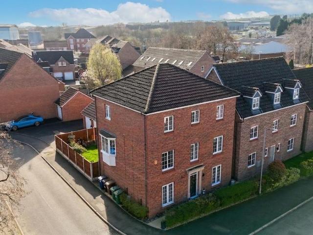 House for sale in Stone, Baswich