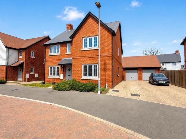 House for sale in Chipping Hill, Essex
