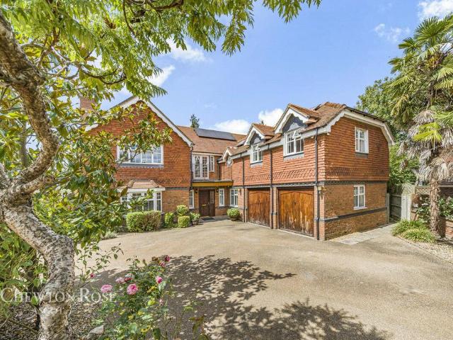House for sale in Holyport, Bray