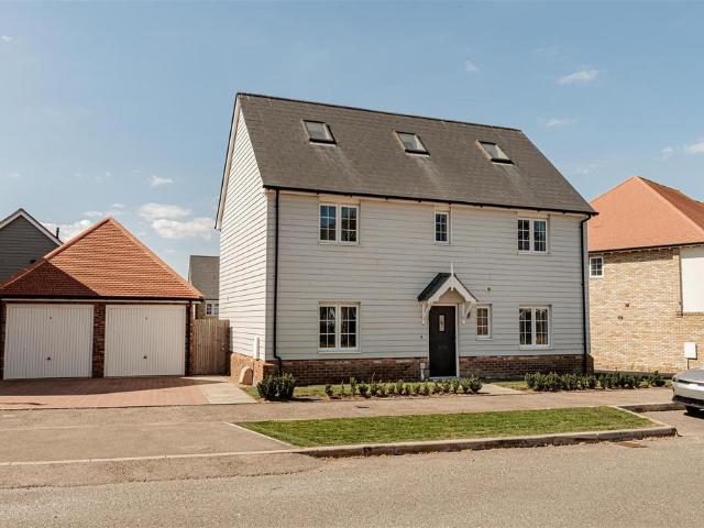 House for sale in Upper Walmer, Ash