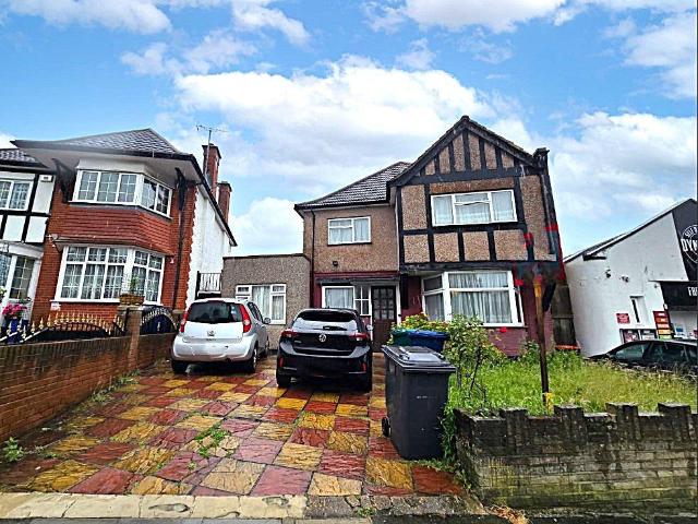 House for sale in Hendon Central, Greater London
