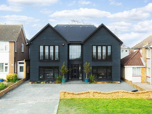 House for sale in Cliffsend, Acol