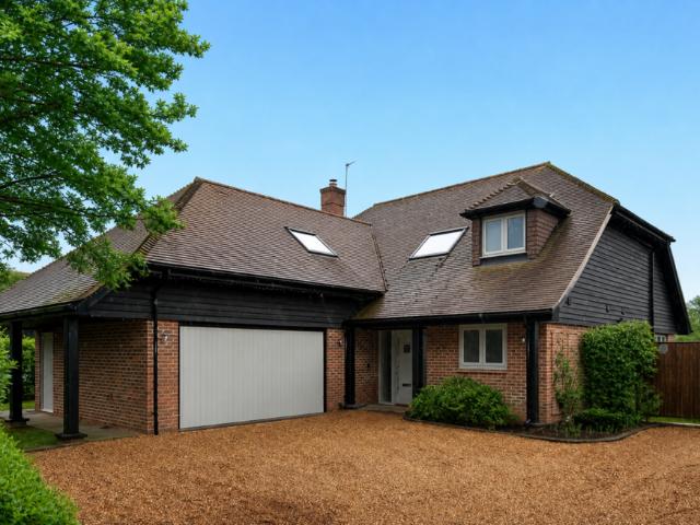 House for sale in Nuthurst, Horsham