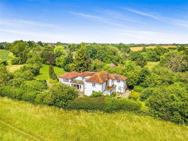 House for sale in Moreton, Epping