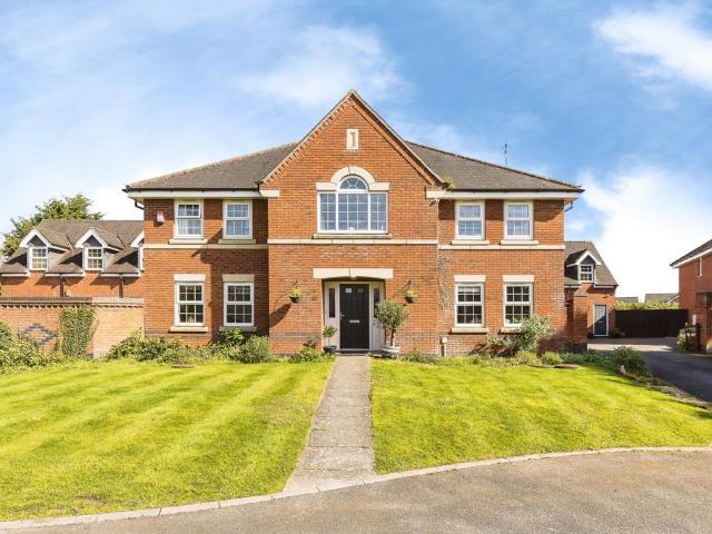 House for sale in Mickle Trafford, Cheshire