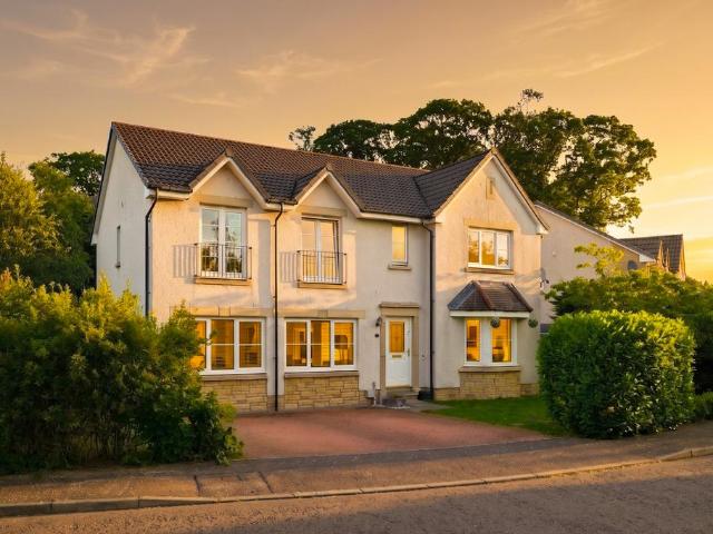 House for sale in Drumsturdy, Scotland
