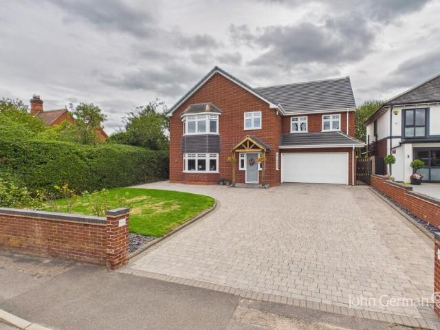 House for sale in Beamhurst, Staffordshire