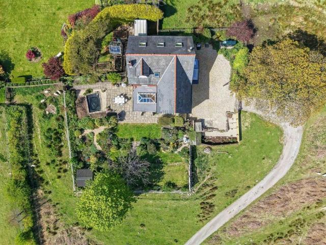 House for sale in Gwaelod-y-garth, Wales