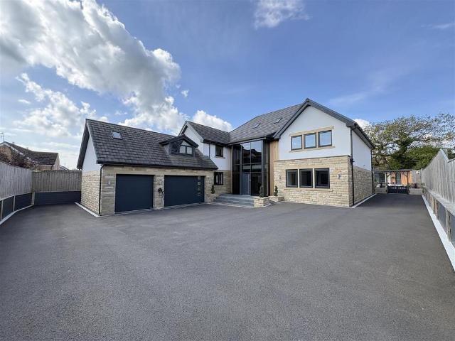 House for sale in Crook