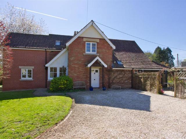 House for sale in Great Somerford, Wiltshire