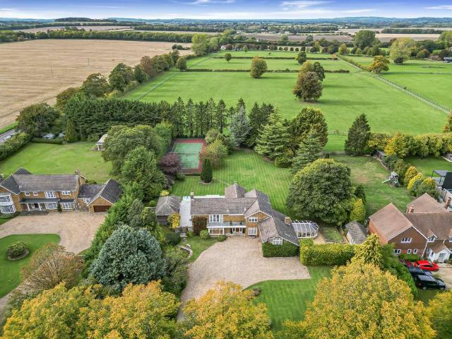House for sale in Berrick Salome, Oxfordshire