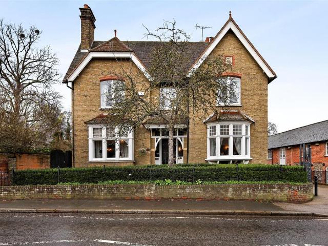 House for sale in Chipping Hill, Essex