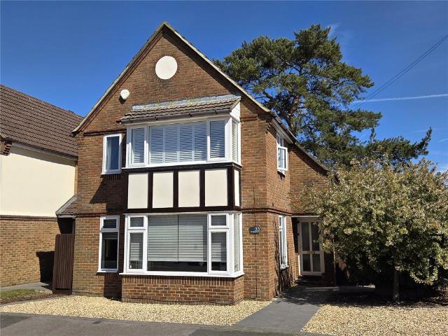 House for sale in Fole, Surrey