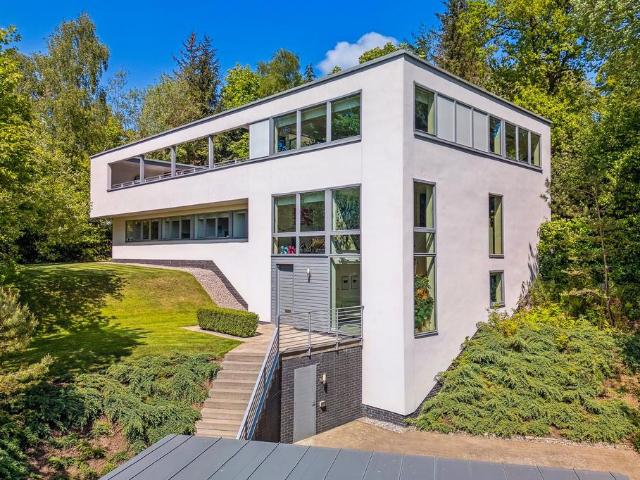 House for sale in Bearsden, Scotland